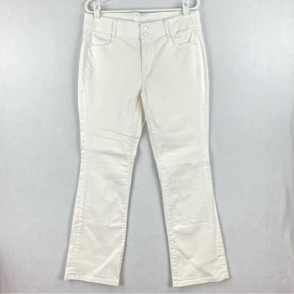 Apt. 9 Women’s White Pants Size 12 Boot Cut Stretch Good Condition